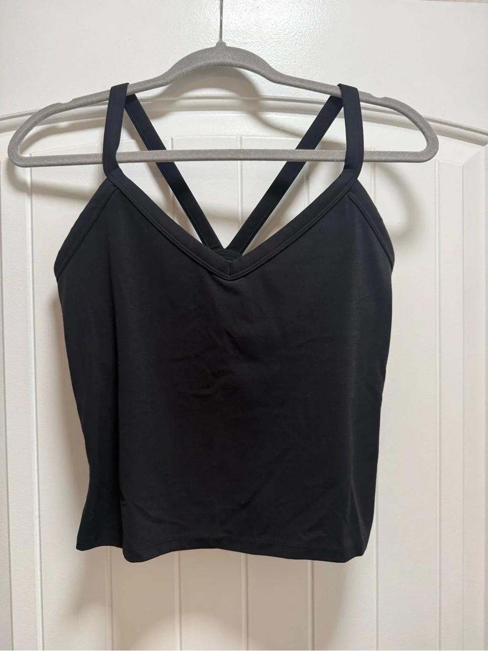 Vuori AllTheForm V-Neck Tank Top - Picture 4 of 6